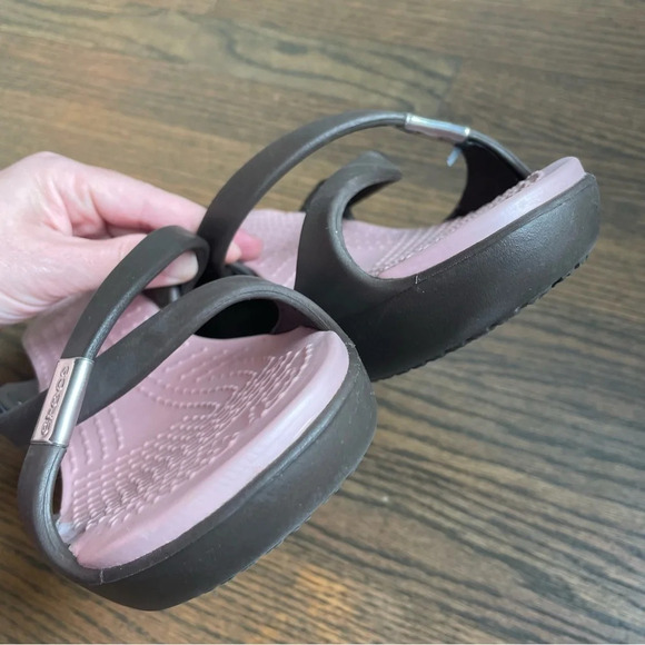 EUC Crocs Cyprus Block Heels Brown Pink Slip On Shoes - Picture 9 of 14